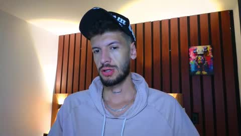 Snapshot of max_tayloor chatting on February 13, 1:12 am Max Taylor online show from February 13, 1:12 am