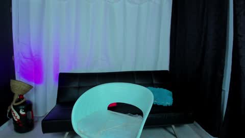 MAX     online show from January 20, 9:43 pm