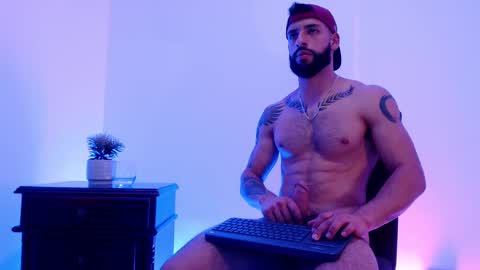 max_xl_ online show from February 20, 1:25 am