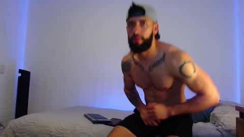 max_xl_ online show from October 2, 3:08 pm