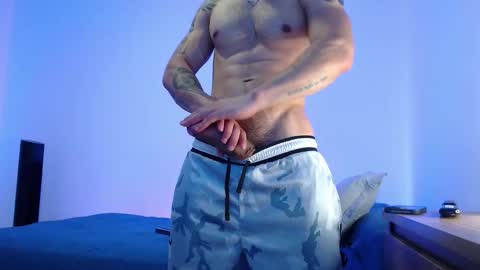 max_xl_ online show from October 27, 10:36 pm