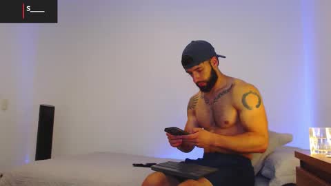 max_xl_ online show from January 12, 4:34 pm