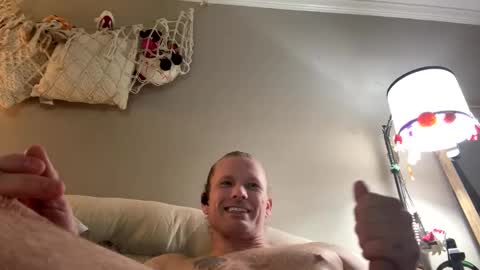 Max online show from October 20, 7:36 pm