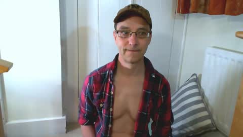 Snapshot of maxdavies chatting on May 9, 5:51 pm Max Davies online show from May 9, 5:51 pm