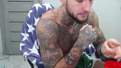 Maximus Fox online show from November 12, 4:35 am