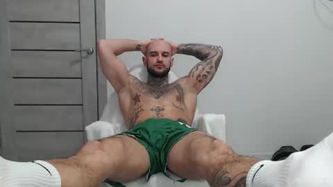 Snapshot of maxi_foxxx chatting on April 25, 6:49 am Maximus Fox online show from April 25, 6:49 am