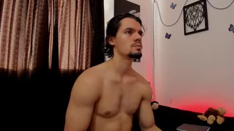 Alex online show from January 6, 7:24 pm