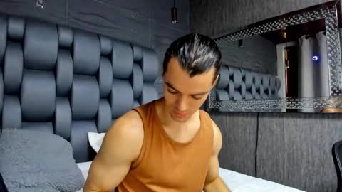 Snapshot of maxi_styles chatting on March 2, 11:50 am Alex online show from March 2, 11:50 am
