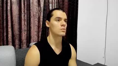 Snapshot of maxi_styles chatting on June 12, 7:13 pm Alex online show from June 12, 7:13 pm