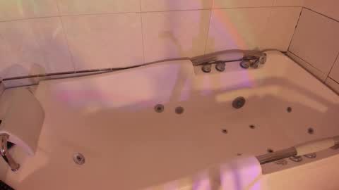 maxim online show from November 29, 5:54 am