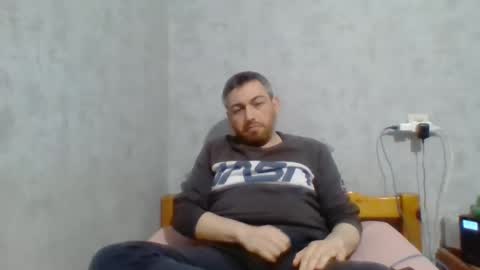 Snapshot of maximefrxx chatting on February 27, 11:15 pm Maxime online show from February 27, 11:15 pm