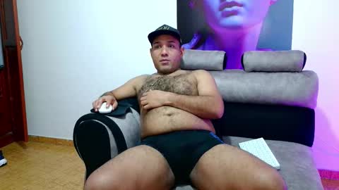 maximiliano_coot online show from October 28, 3:04 pm