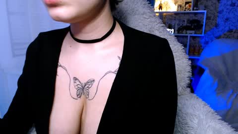 Lora online show from December 8, 4:35 am