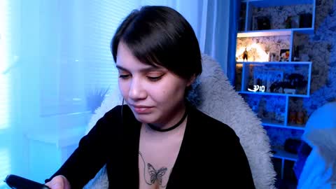 Lora online show from December 8, 7:37 am