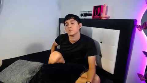 Snapshot of maximo_and_isa chatting on October 5, 1:48 am -- maximo and isa -- online show from October 5, 1:48 am