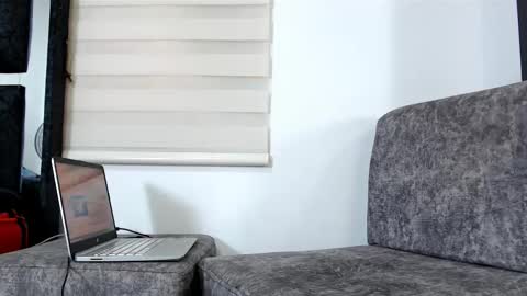 Maximo Sebastian online show from December 18, 7:31 pm