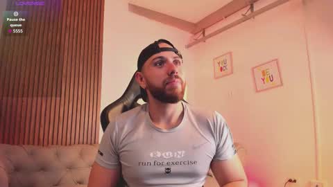 Snapshot of maximo_wolf1 chatting on January 13, 8:25 pm Maximo Wolf online show from January 13, 8:25 pm