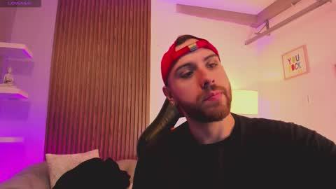 Snapshot of maximo_wolf1 chatting on February 2, 7:45 pm Maximo Wolf online show from February 2, 7:45 pm