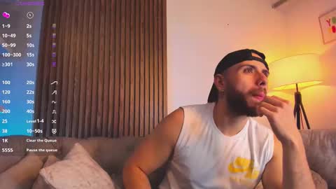 Snapshot of maximo_wolf1 chatting on February 20, 6:26 am Maximo Wolf online show from February 20, 6:26 am