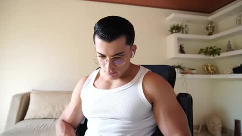 Sebastian online show from February 11, 2:44 pm