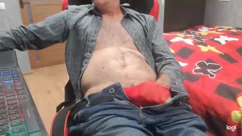 maximus3334 online show from October 24, 10:22 am