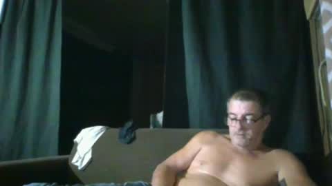Snapshot of maximus_oreally chatting on March 5, 10:22 am Max online show from March 5, 10:22 am