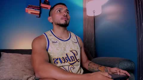 Snapshot of maximusclark chatting on October 27, 1:09 am Maximus Clark online show from October 27, 1:09 am