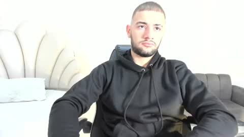 Snapshot of maximusclark1_ chatting on July 8, 11:37 am Maximus online show from July 8, 11:37 am