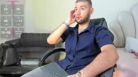 Snapshot of maximusclark1_ chatting on July 10, 11:57 am Maximus online show from July 10, 11:57 am