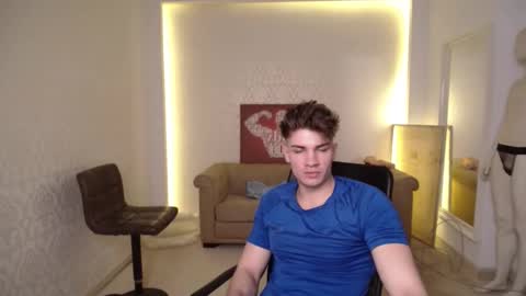 MaxKaiden online show from February 21, 8:40 am