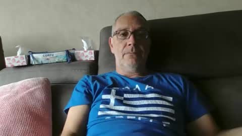 Snapshot of maxou569 chatting on October 5, 9:18 am maxou569 online show from October 5, 9:18 am