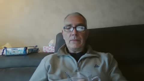 maxou569 online show from October 6, 6:44 am