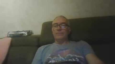 maxou569 online show from November 2, 6:27 am