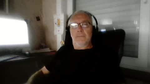 maxou569 online show from June 23, 6:44 am