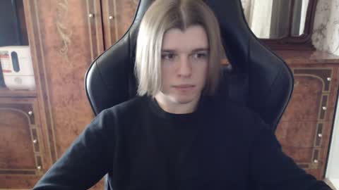 Snapshot of maxplay18 chatting on February 6, 4:25 pm Max online show from February 6, 4:25 pm