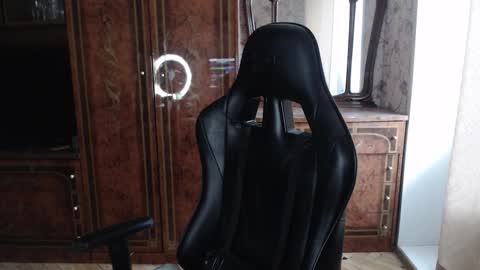 Max online show from February 16, 12:56 pm