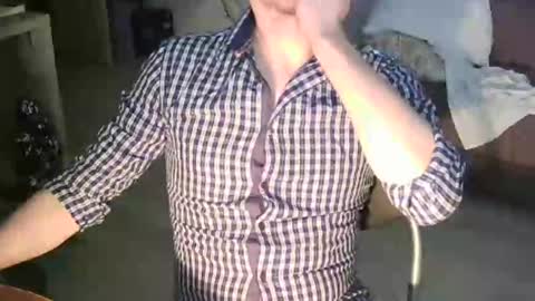 Snapshot of maxrelax90 chatting on December 7, 8:38 pm maxrelax90 online show from December 7, 8:38 pm