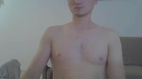 Snapshot of maxrelax90 chatting on October 9, 8:18 pm maxrelax90 online show from October 9, 8:18 pm