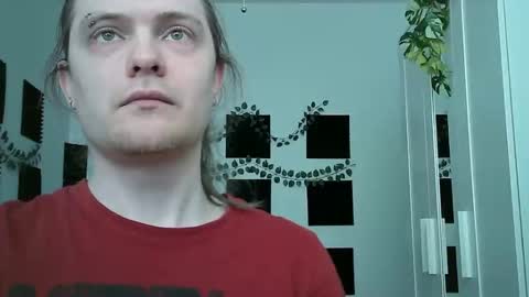 maxs_93 online show from May 1, 7:24 am