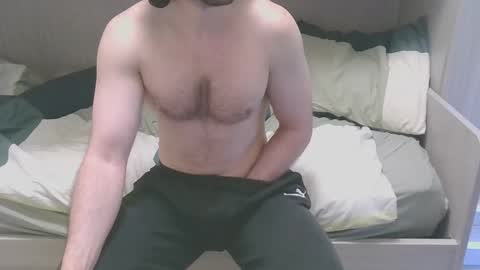 Snapshot of maxsperman1 chatting on November 27, 9:22 am MaxSperman online show from November 27, 9:22 am