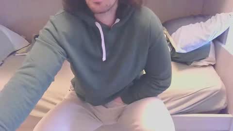 Snapshot of maxsperman1 chatting on February 8, 2:53 pm MaxSperman online show from February 8, 2:53 pm