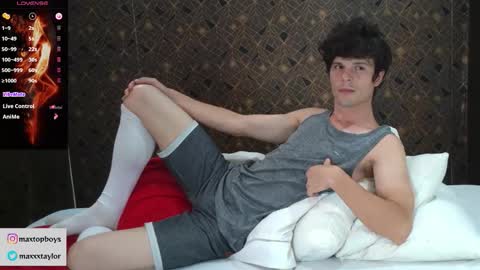 Max online show from January 8, 3:09 am