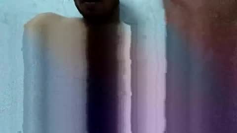 Snapshot of maxwell884480 chatting on April 18, 11:25 am maxwell884480 online show from April 18, 11:25 am