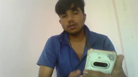 Snapshot of maxwell884480 chatting on June 1, 12:40 pm maxwell884480 online show from June 1, 12:40 pm
