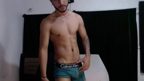 Snapshot of maxximus_10 chatting on December 15, 7:57 am maxximus_10 online show from December 15, 7:57 am