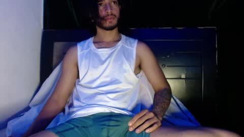 Snapshot of maxximus_10 chatting on December 29, 5:53 am maxximus_10 online show from December 29, 5:53 am