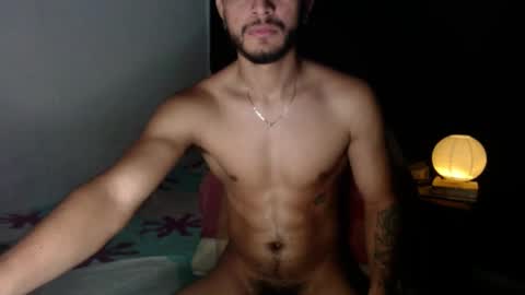 Snapshot of maxximus_10 chatting on January 5, 10:08 pm maxximus_10 online show from January 5, 10:08 pm