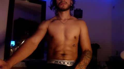 Snapshot of maxximus_10 chatting on January 24, 9:15 pm maxximus_10 online show from January 24, 9:15 pm