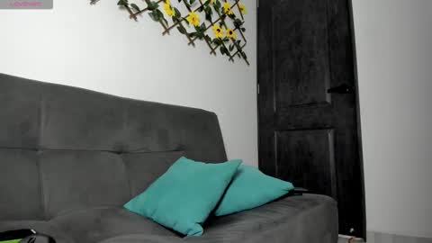 Max online show from March 21, 3:22 am