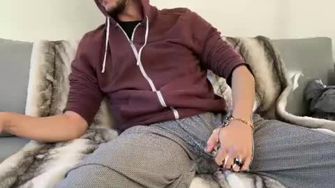 Snapshot of maxxxurbate chatting on December 27, 12:01 pm MaxXxurbate online show from December 27, 12:01 pm